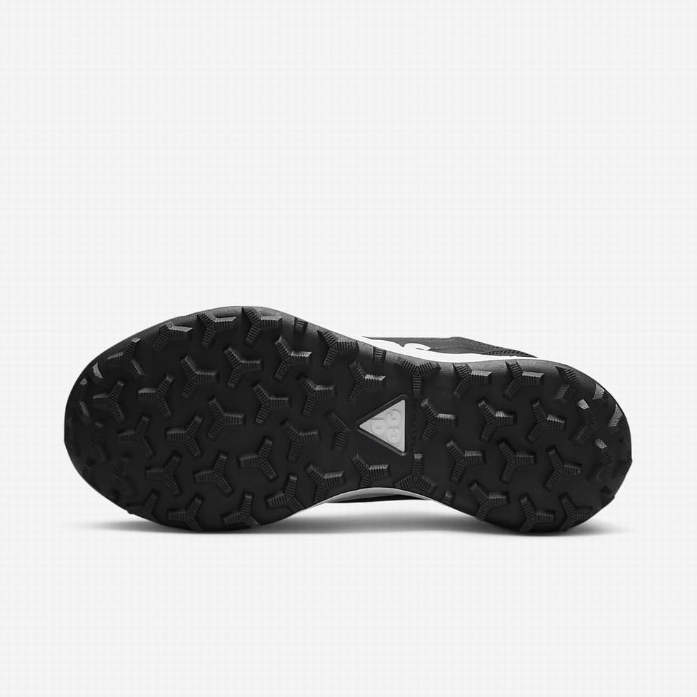 Nike ACG Lowcate Férfi Utcai Cipő Fekete Fehér | NI3720-Q59