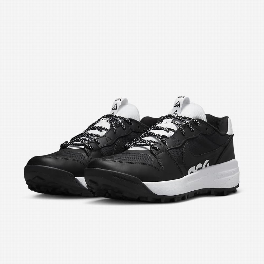Nike ACG Lowcate Férfi Utcai Cipő Fekete Fehér | NI3720-Q59