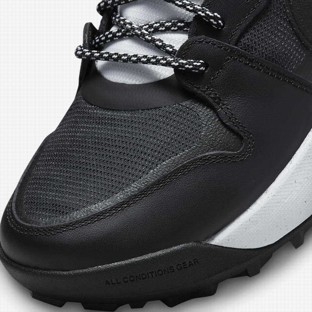 Nike ACG Lowcate Férfi Utcai Cipő Fekete Fehér | NI3720-Q59