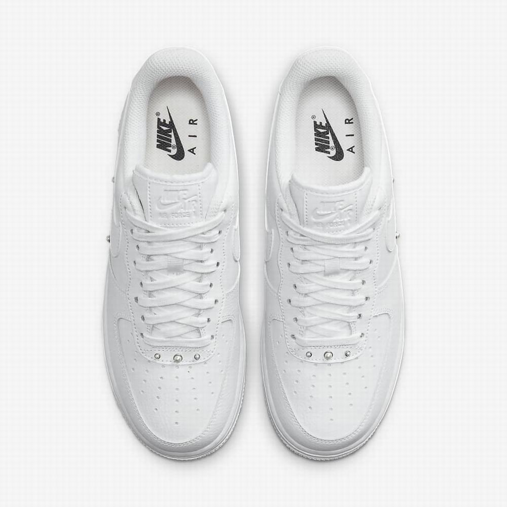 Nike Air Force 1 '07 SE Női Utcai Cipő Fehér Metal Titán Fekete Fehér | NI5918-C05