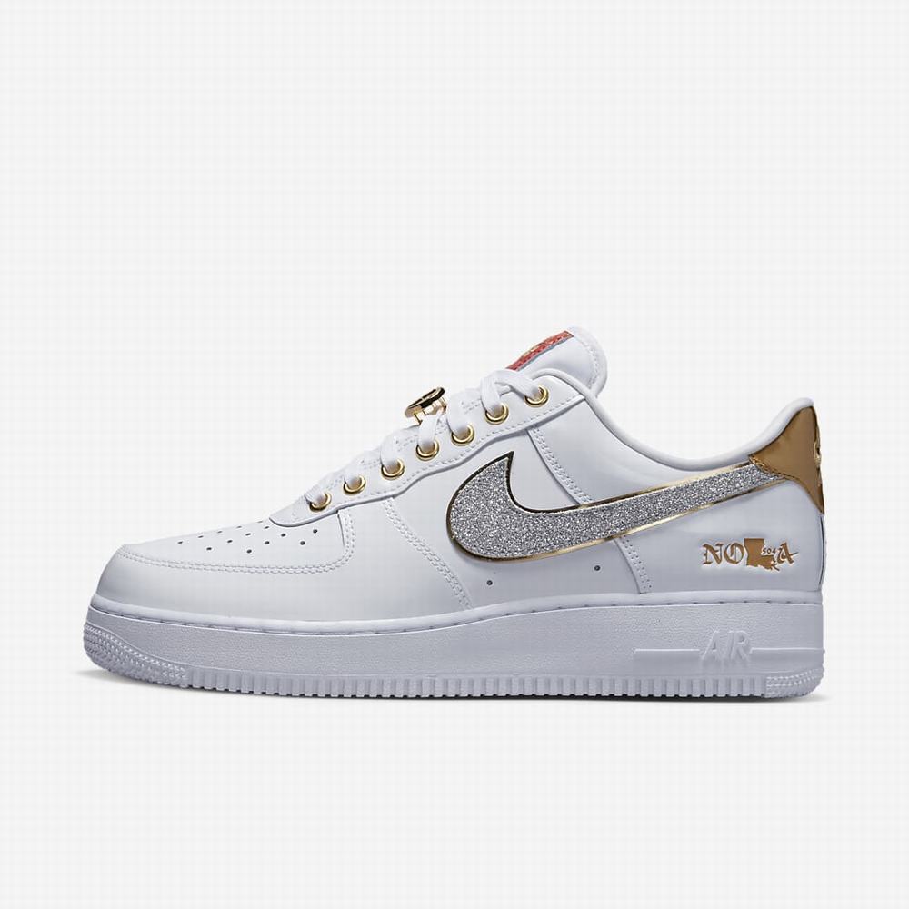 Nike Air Force 1 Férfi Utcai Cipő Fehér Arany | NI6082-C37