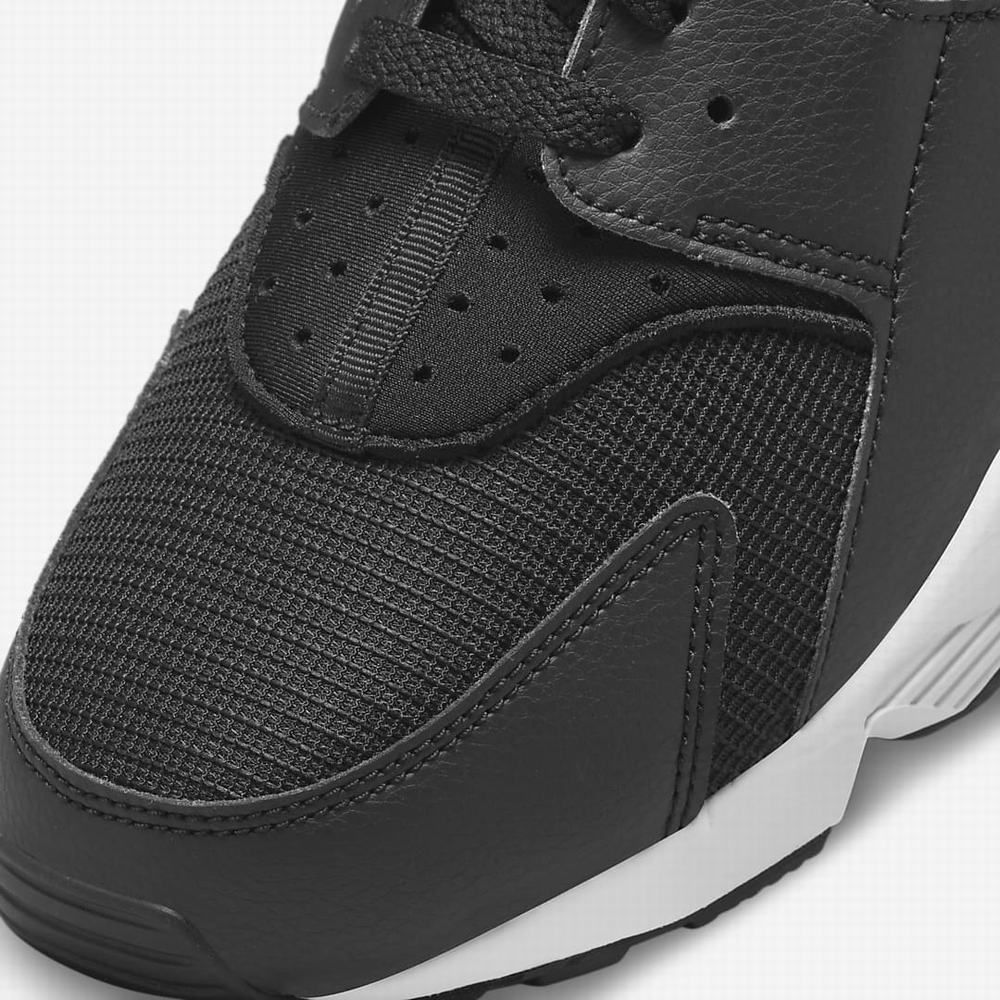 Nike Air Huarache J22 Férfi Utcai Cipő Fekete Szürke Fehér | NI0415-H24