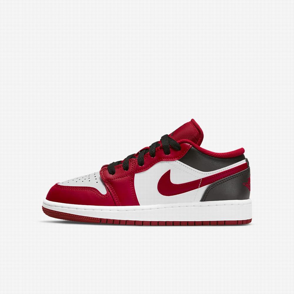Nike Air Jordan 1 Low Gyerek Utcai Cipő Fehér Fekete Piros | NI3219-N57