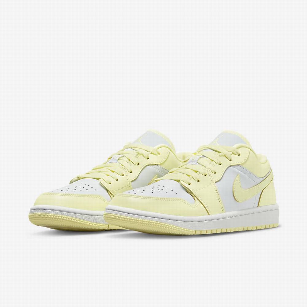 Nike Air Jordan 1 Low Női Utcai Cipő Platina Fehér | NI4785-W79
