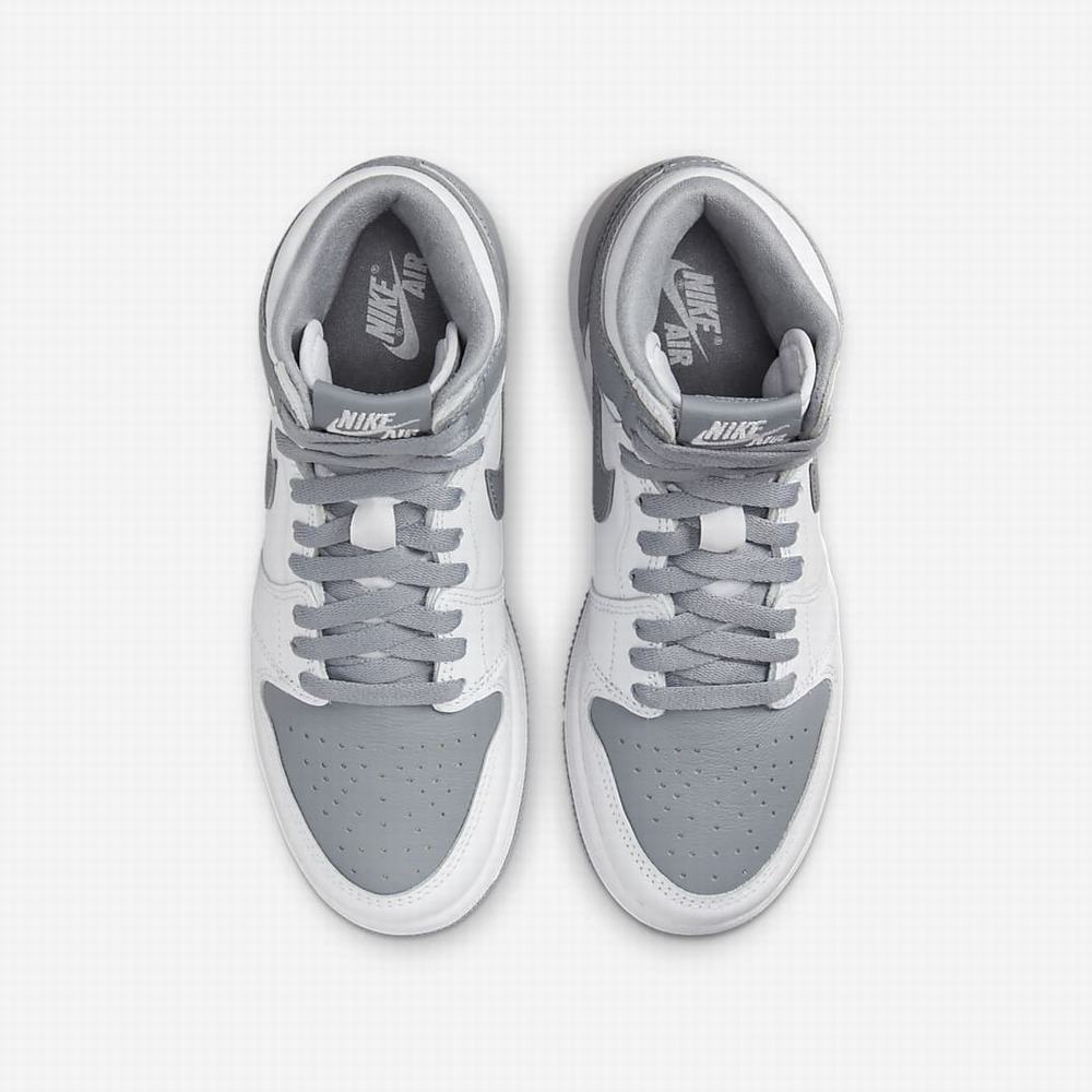 Nike Air Jordan 1 Retro High OG Gyerek Jordan Cipő Fehér | NI7258-R02
