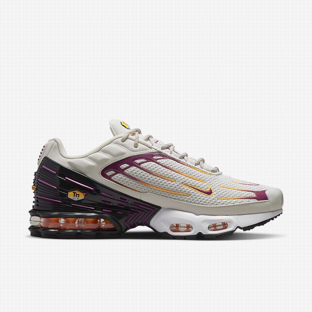 Nike Air Max Plus 3 Férfi Utcai Cipő Világos Szürke Arany Fekete | NI5209-N39