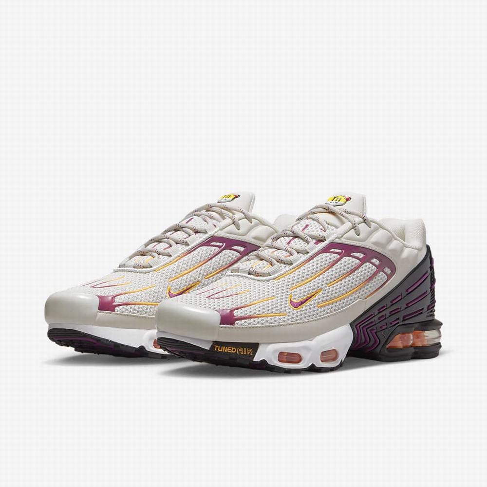Nike Air Max Plus 3 Férfi Utcai Cipő Világos Szürke Arany Fekete | NI5209-N39