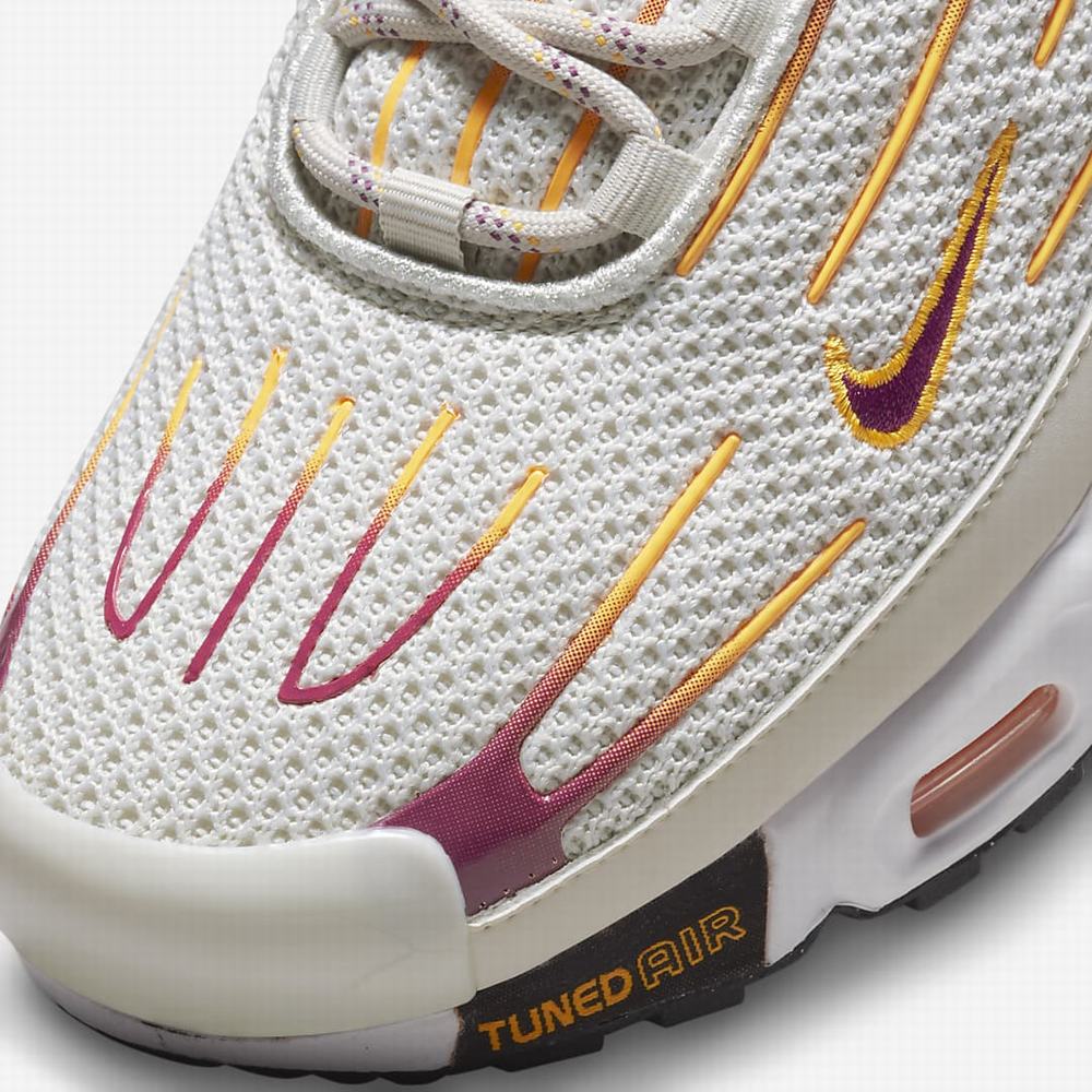 Nike Air Max Plus 3 Férfi Utcai Cipő Világos Szürke Arany Fekete | NI5209-N39