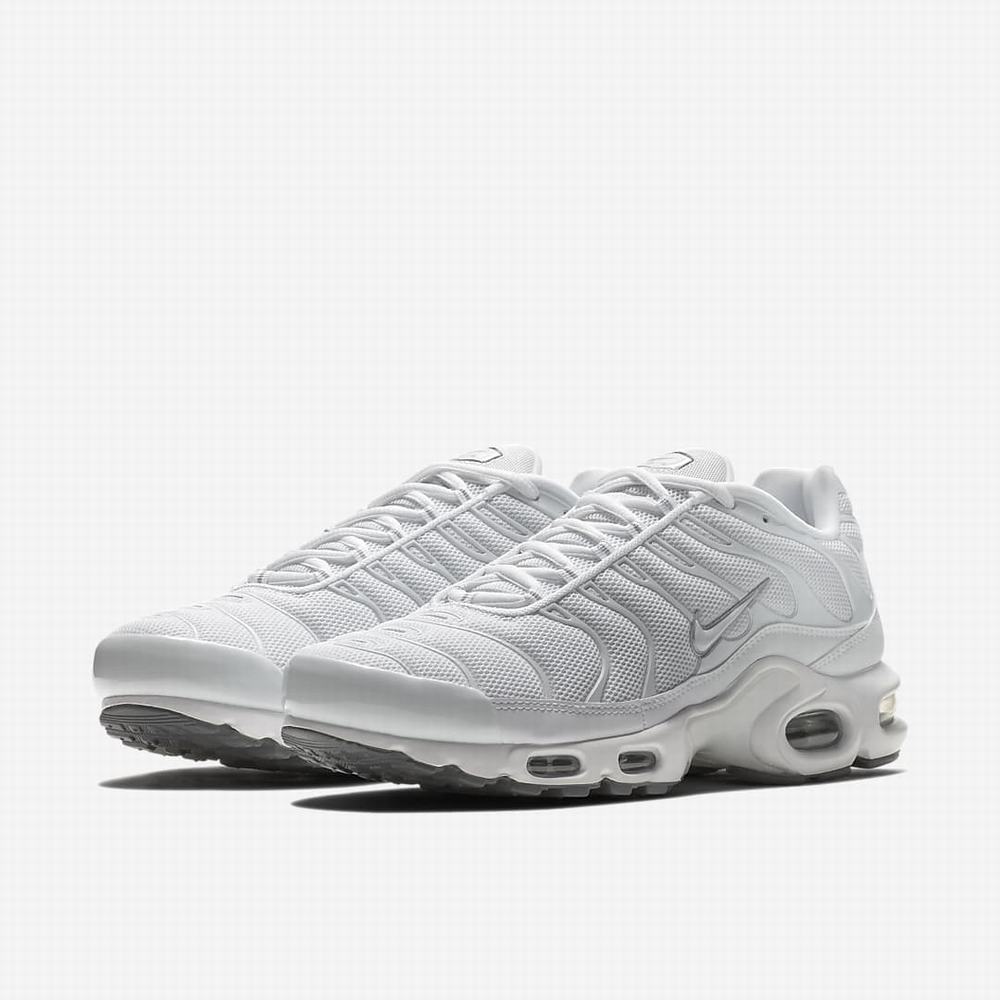Nike Air Max Plus Férfi Utcai Cipő Fehér Fekete Szürke Fehér | NI4508-Q40