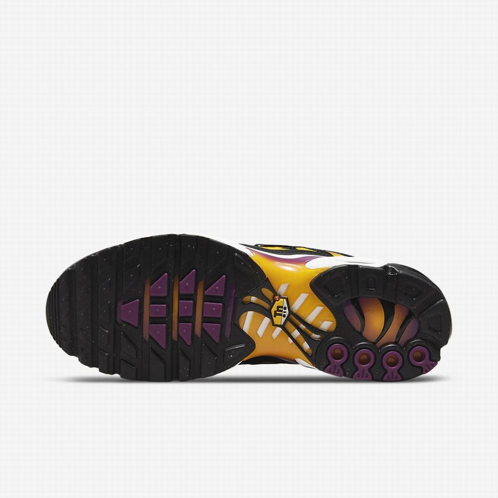Nike Air Max Plus Férfi Utcai Cipő Fekete Arany Fekete | NI5612-F29