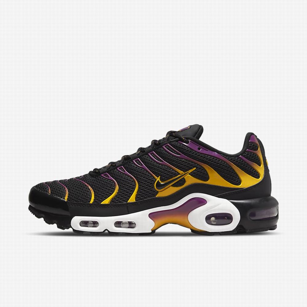 Nike Air Max Plus Férfi Utcai Cipő Fekete Arany Fekete | NI5612-F29