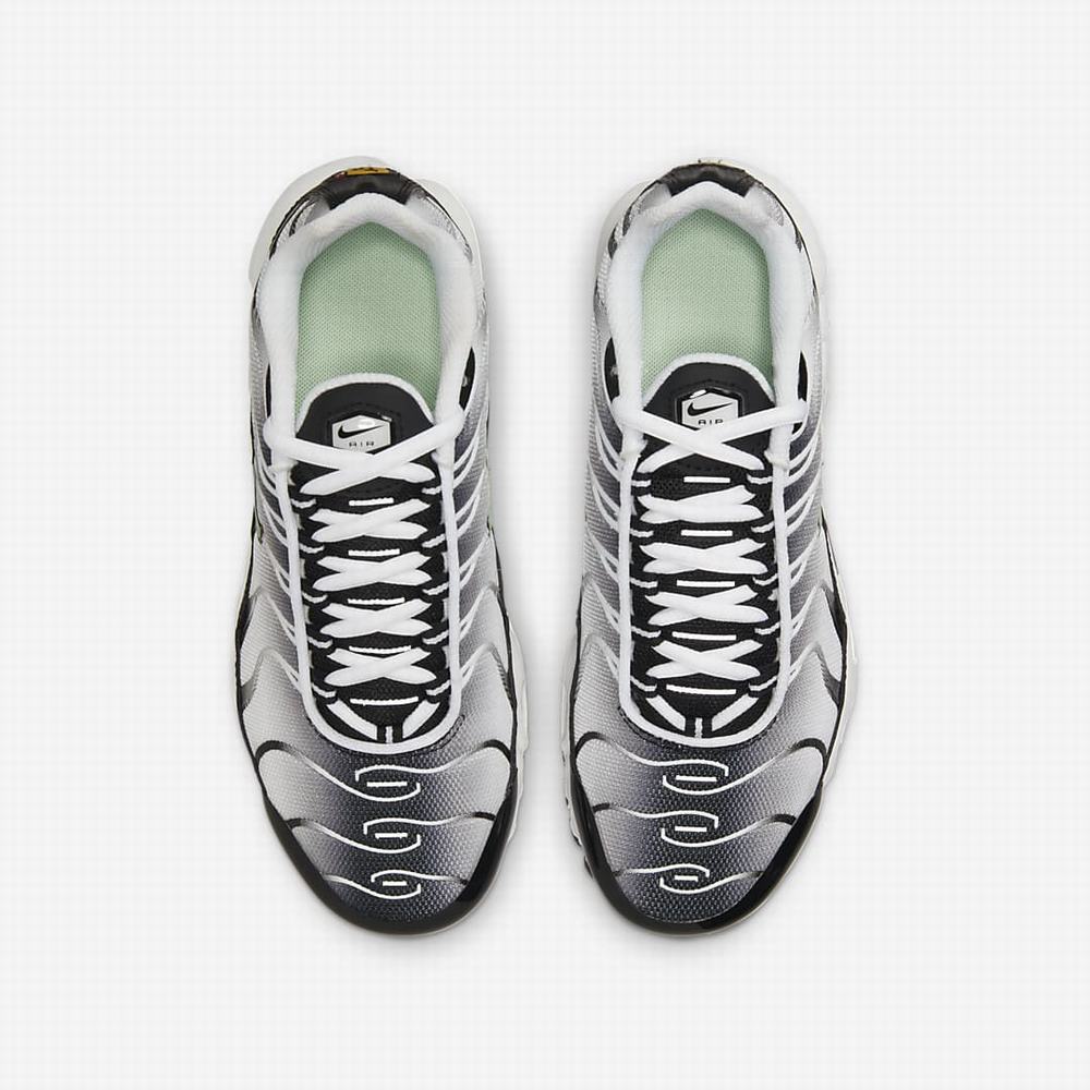 Nike Air Max Plus Gyerek Utcai Cipő Fehér Metal Piros | NI8264-S82