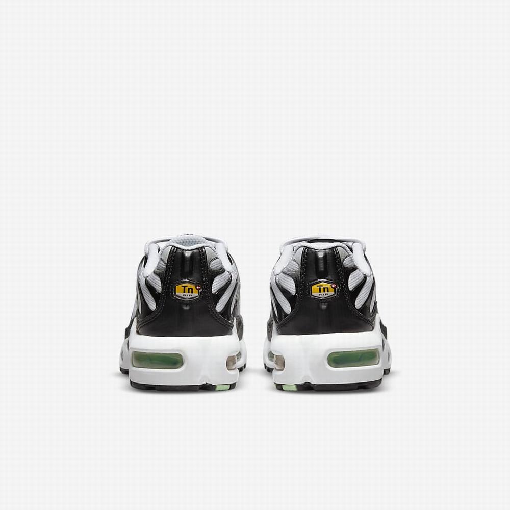 Nike Air Max Plus Gyerek Utcai Cipő Fehér Metal Piros | NI8264-S82