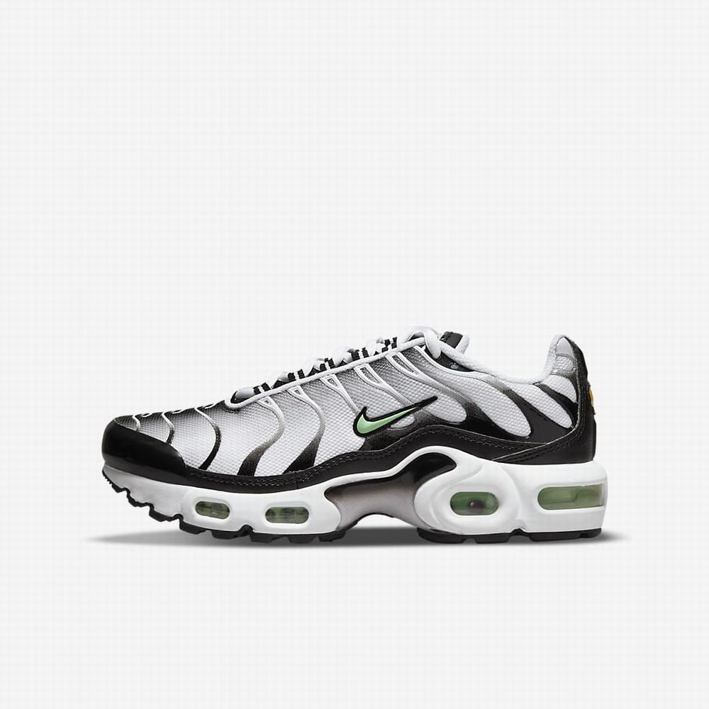 Nike Air Max Plus Gyerek Utcai Cipő Fehér Metal Piros | NI8264-S82