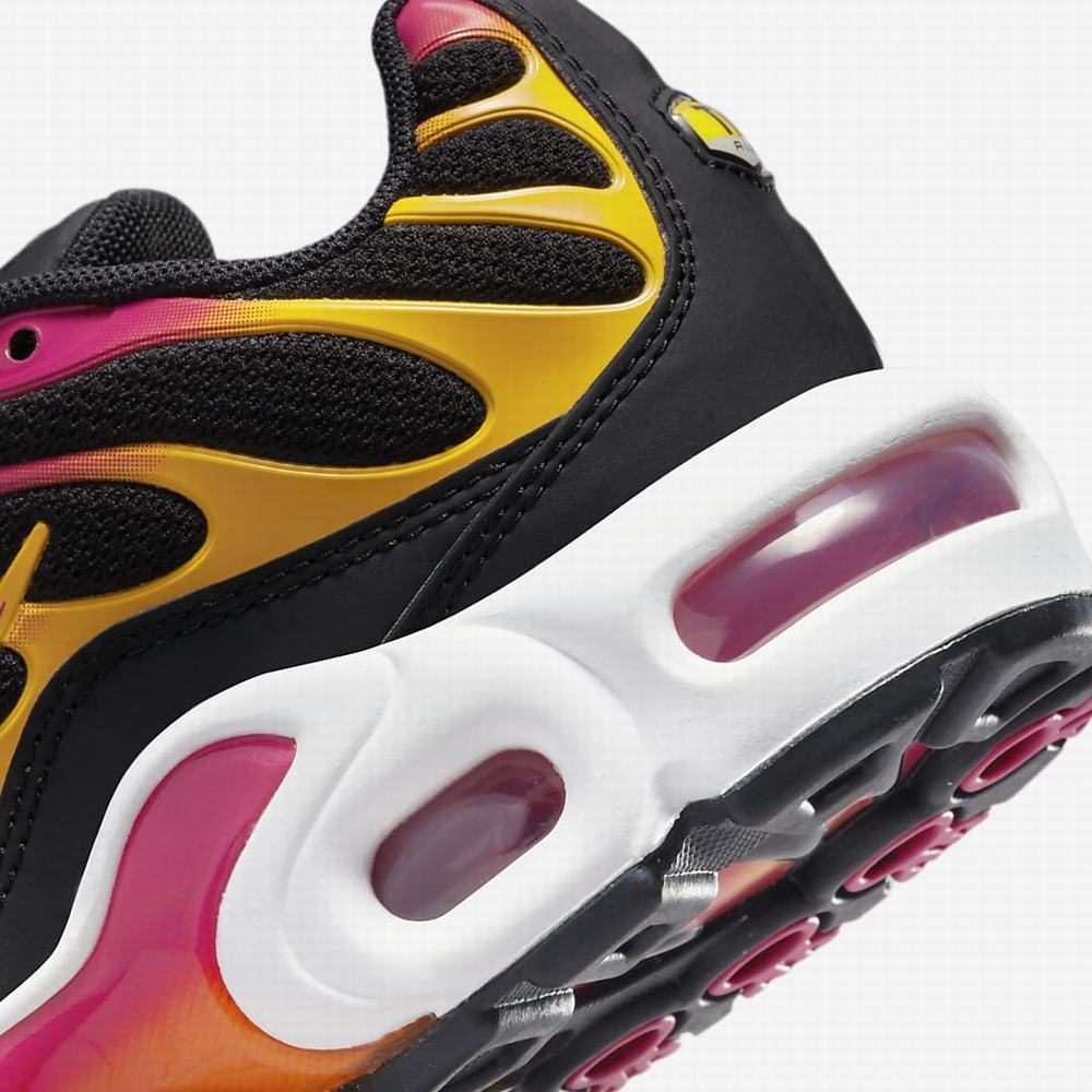 Nike Air Max Plus Gyerek Utcai Cipő Fekete Fehér Rózsaszín | NI3561-N82
