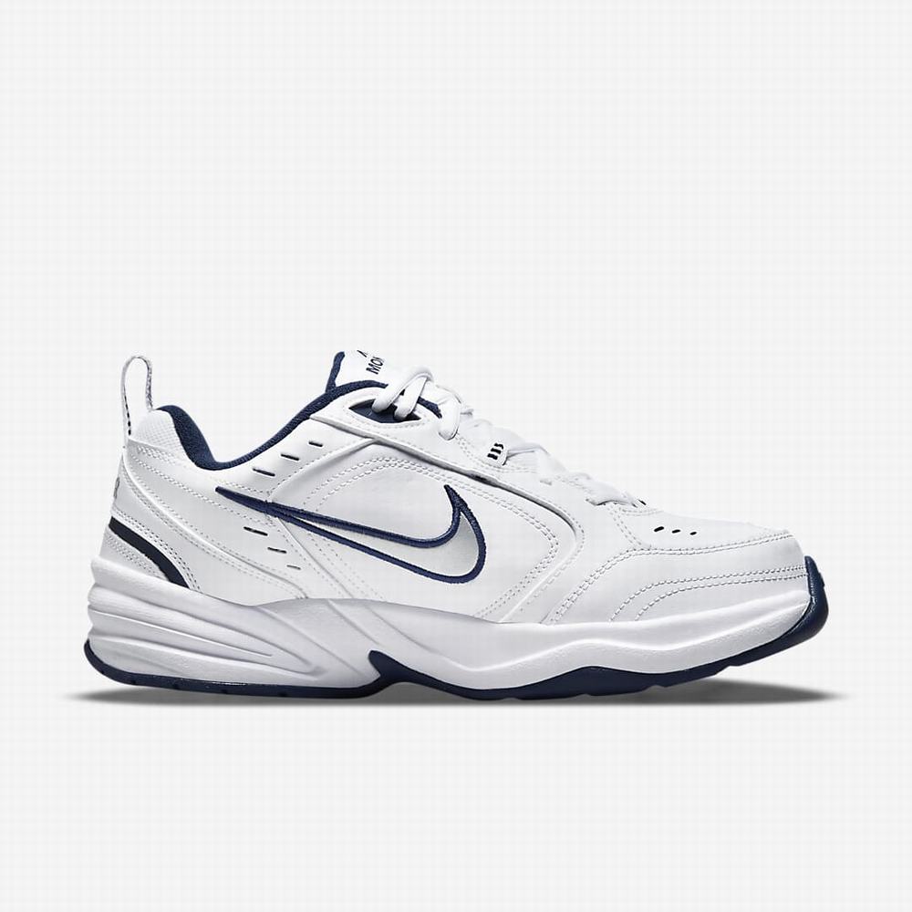 Nike Air Monarch IV (Extra Wide) Férfi Edzőcipő Fehér Sötétkék Fehér Metal Titán | NI2564-K78