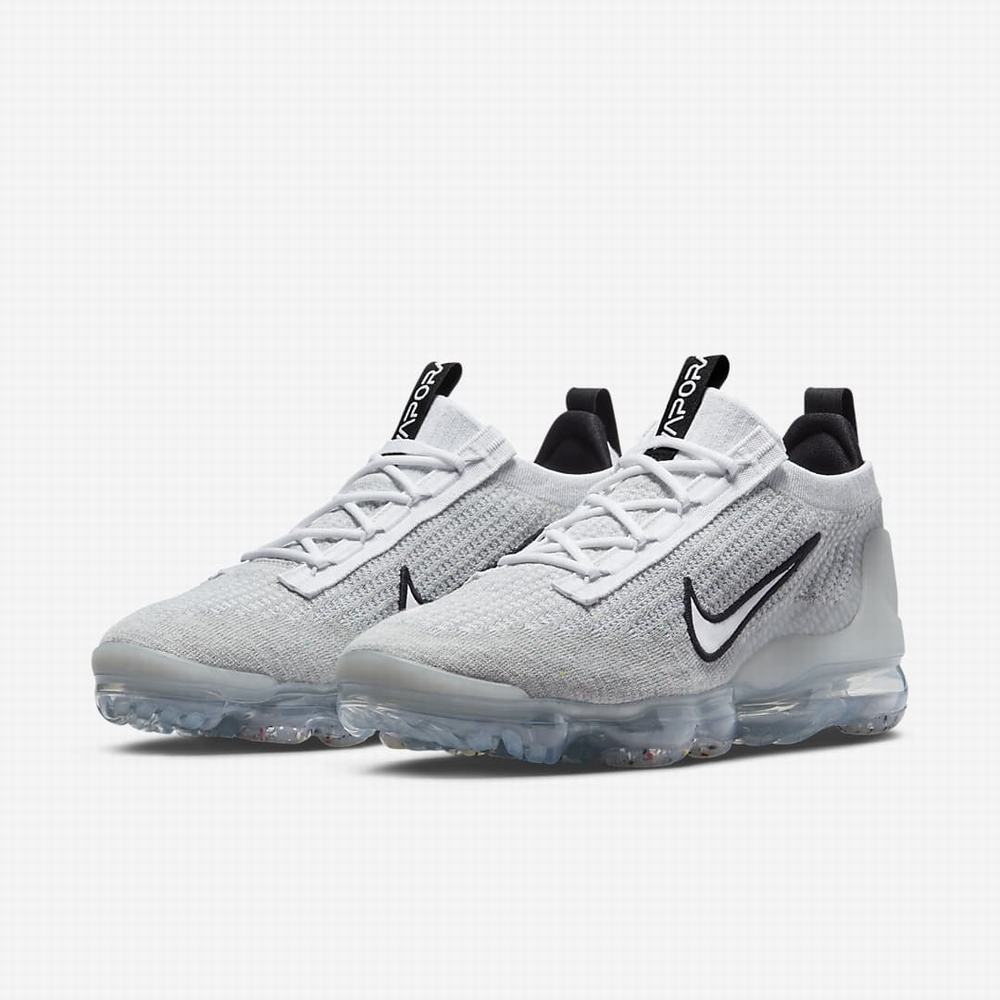 Nike Air VaporMax 2021 FK Férfi Utcai Cipő Fehér Fekete Metal Titán Fehér | NI8615-U79