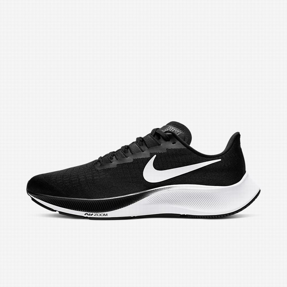 Nike Air Zoom Pegasus 37 Férfi Futócipő Fekete Fehér | NI4021-B94