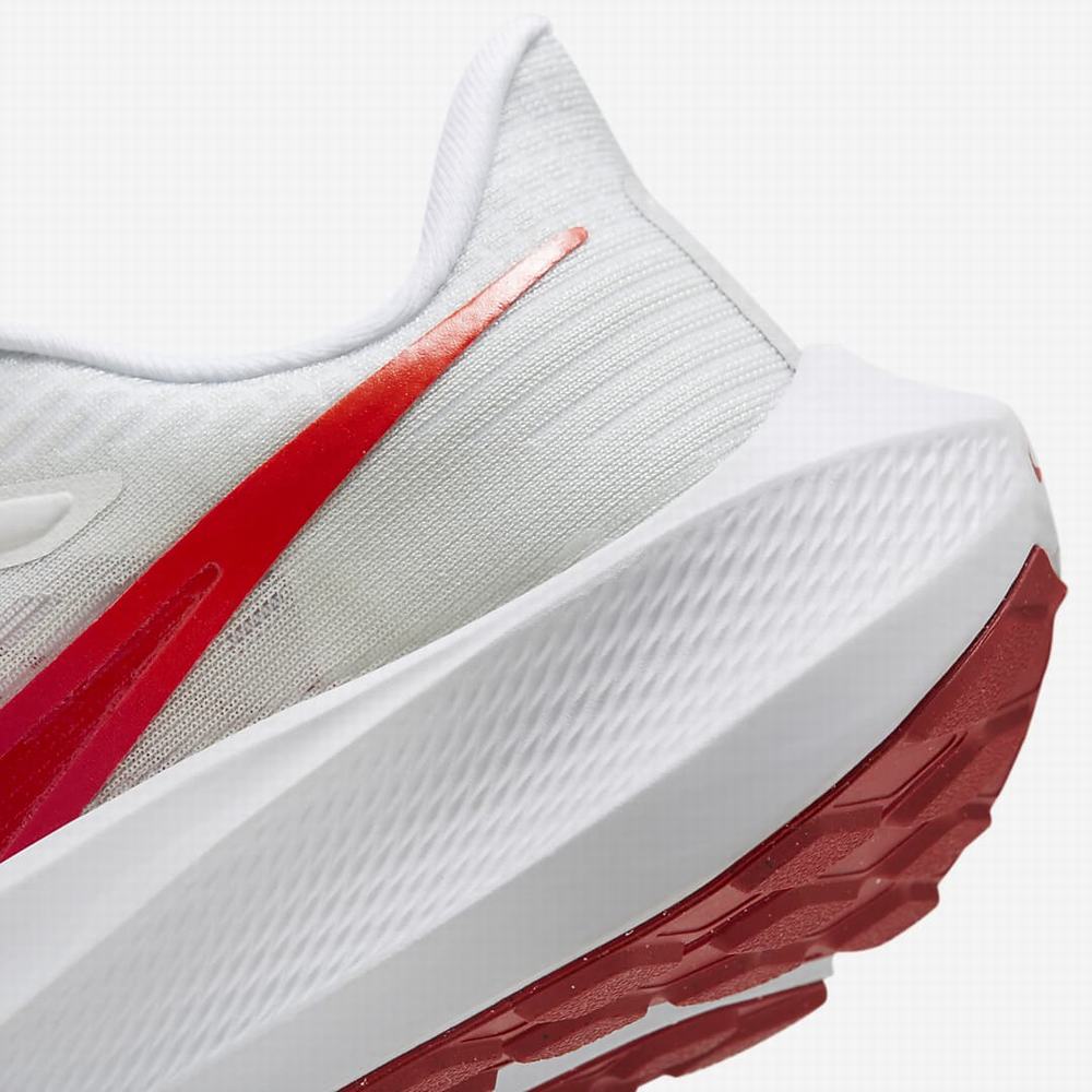 Nike Air Zoom Pegasus 39 Női Futócipő Fehér Világos Piros | NI0914-H82