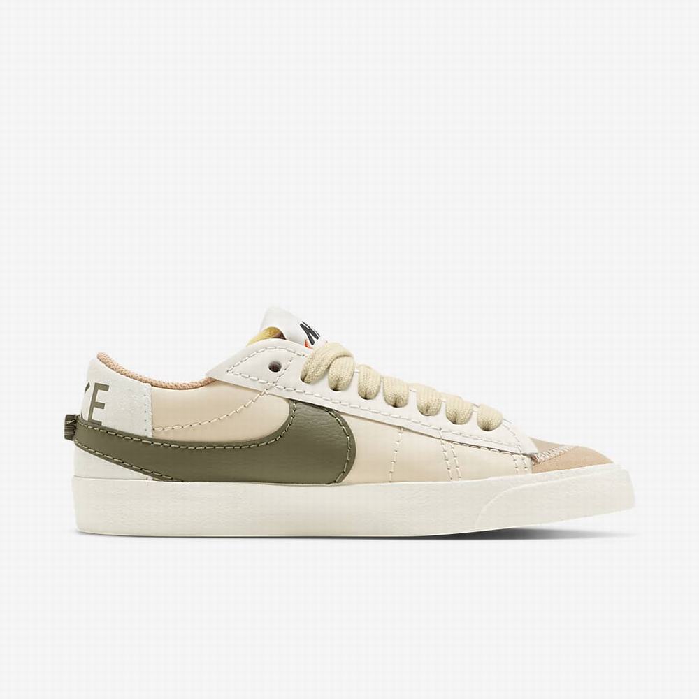 Nike Blazer Low '77 Jumbo Női Utcai Cipő Barna Világos Titán Olivazöld | NI0189-J97