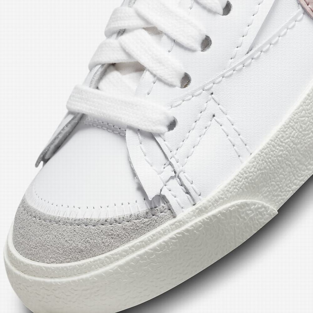 Nike Blazer Low '77 Jumbo Női Utcai Cipő Fehér Rózsaszín Fehér Rózsaszín | NI6037-K82