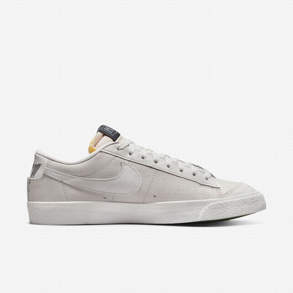 Nike Blazer Low '77 Premium Férfi Utcai Cipő Bézs Zöld Krém Zöld | NI9283-P31