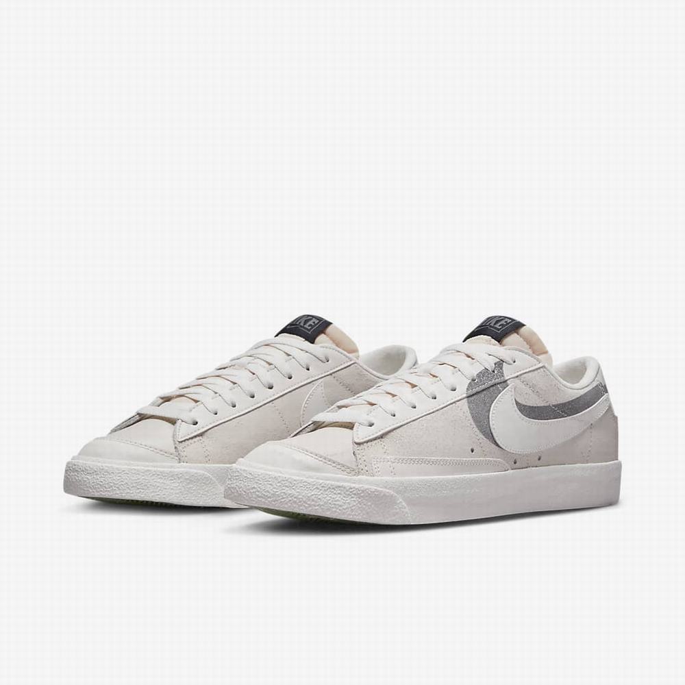 Nike Blazer Low '77 Premium Férfi Utcai Cipő Bézs Zöld Krém Zöld | NI9283-P31