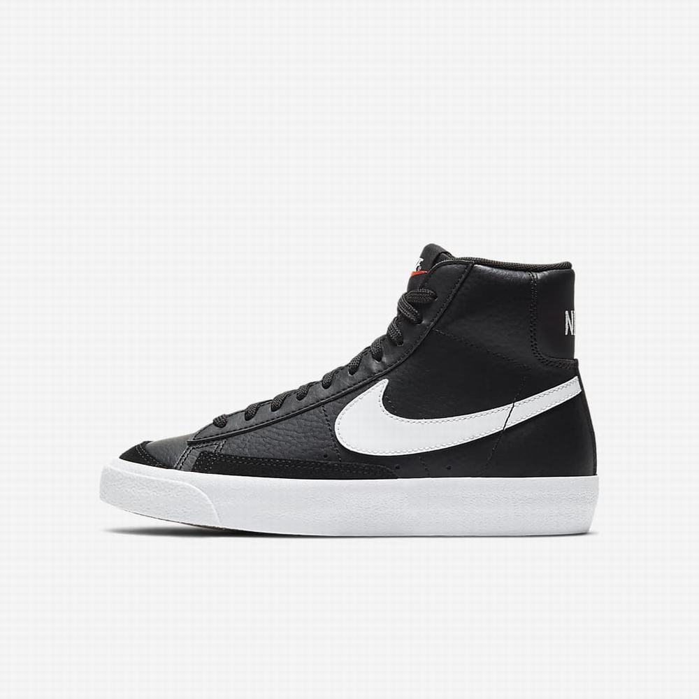 Nike Blazer Mid \'77 Gyerek Utcai Cipő Fekete Fehér Narancssárga | NI1037-N63