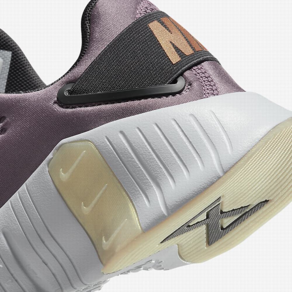 Nike Free Metcon 4 Premium Női Edzőcipő Lila Sötétszürke Metal Arany Metal Réz | NI2638-H29