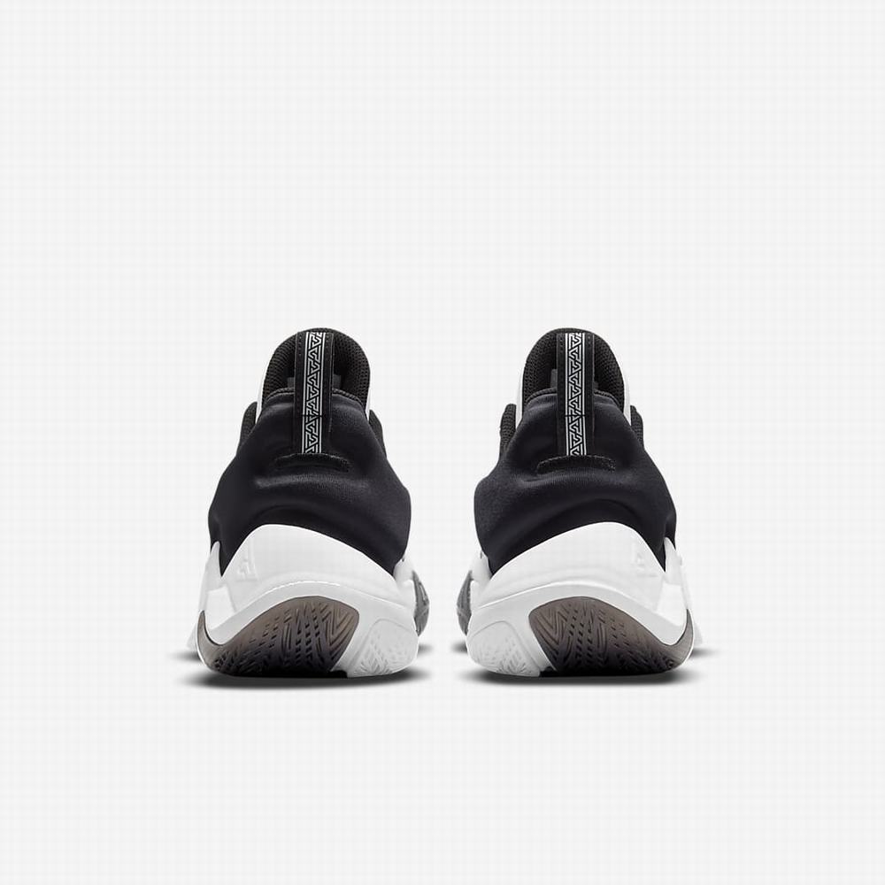 Nike Giannis Immortality Férfi Kosárlabda Cipő Fehér Fekete Metal Arany | NI7321-M75