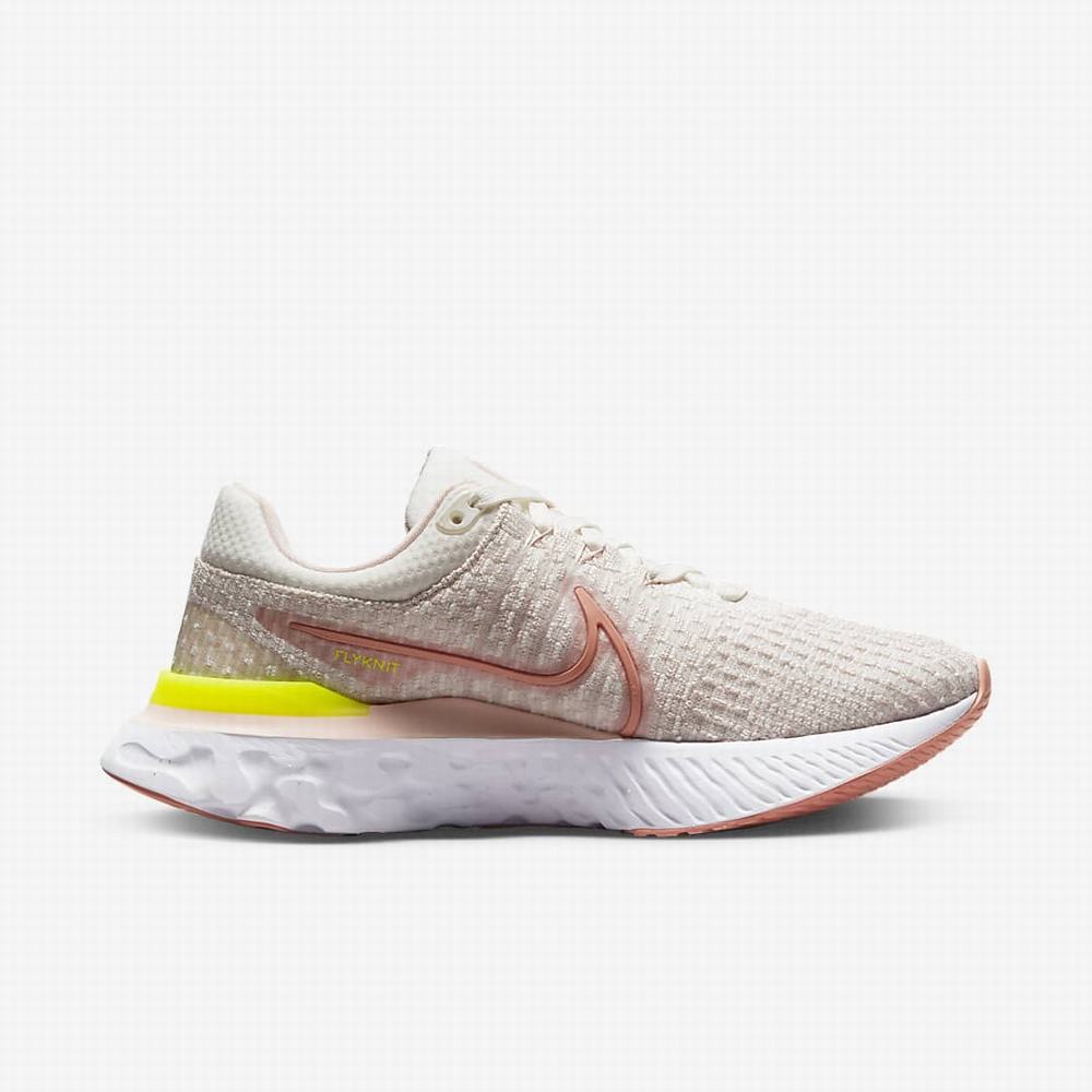 Nike Infinity React 3 Női Futócipő Bézs Rózsaszín | NI2813-G23