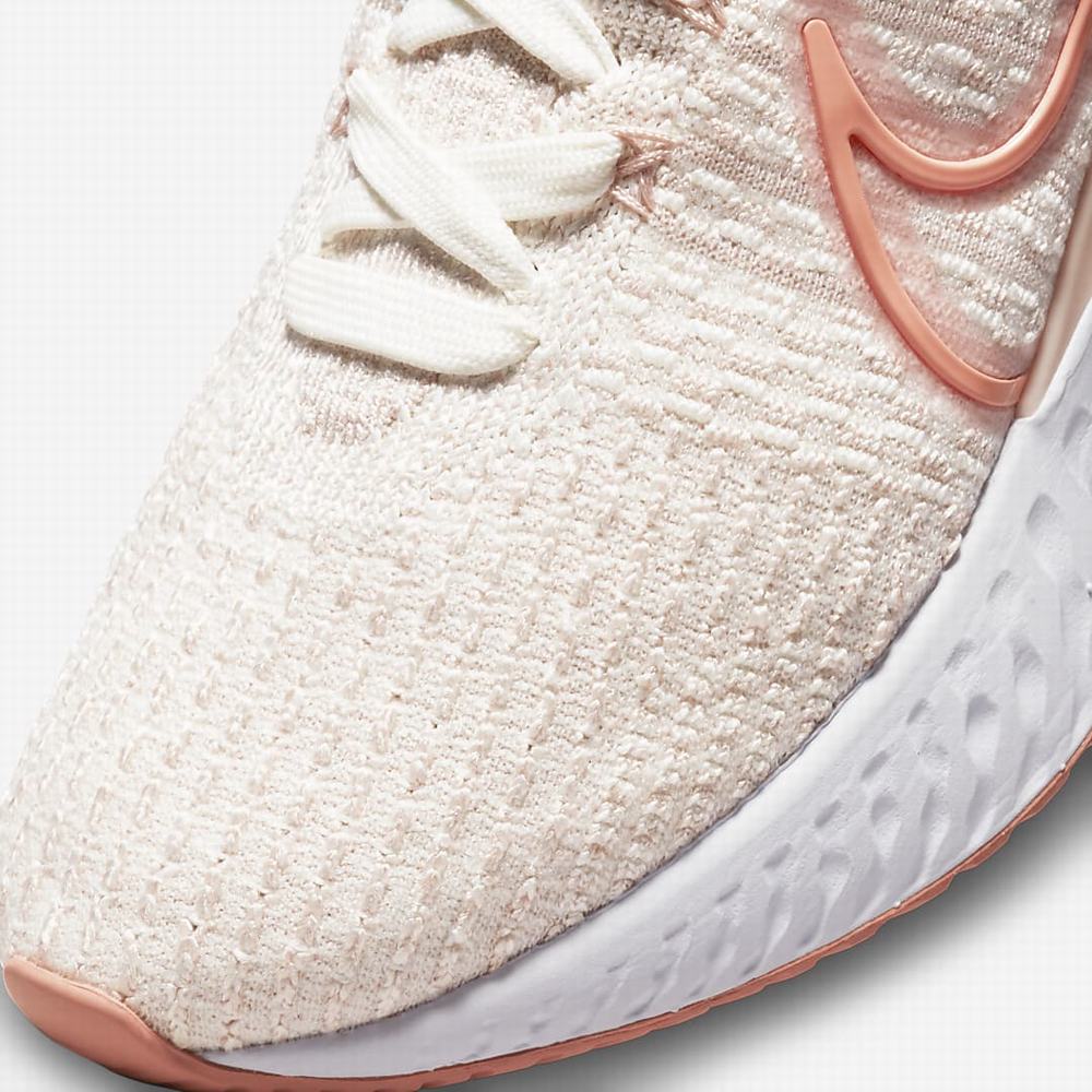 Nike Infinity React 3 Női Futócipő Bézs Rózsaszín | NI2813-G23