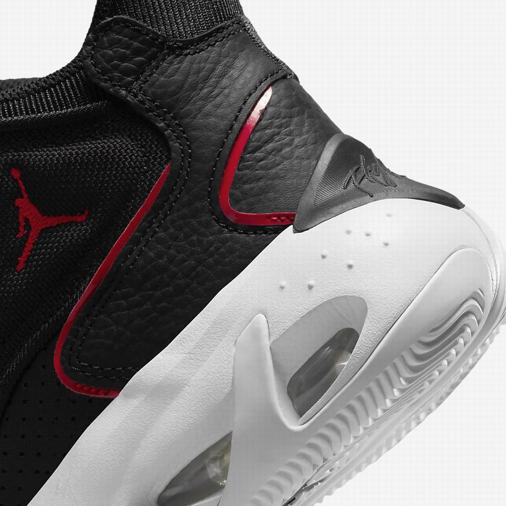 Nike Jordan Max Aura 4 Férfi Utcai Cipő Fekete Fehér Piros | NI2506-S18