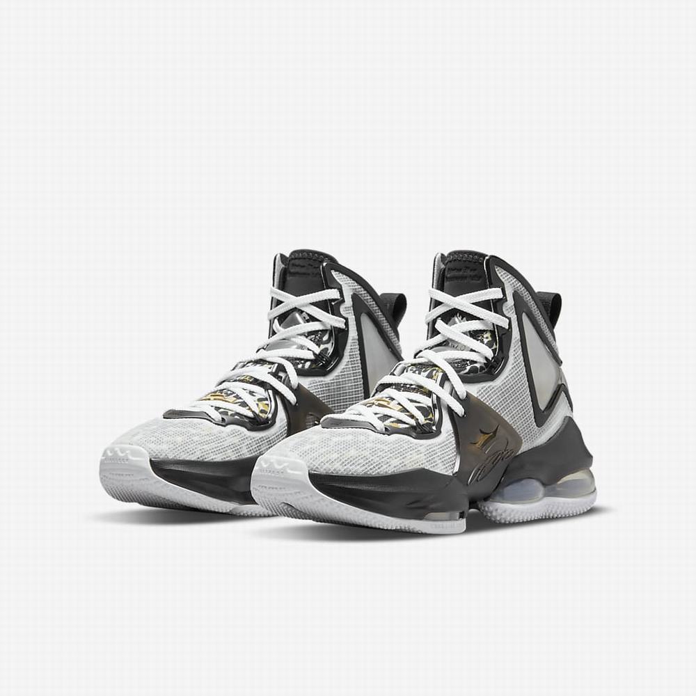Nike LeBron 19 SE Gyerek Kosárlabda Cipő Fehér Fekete Metal Arany | NI2174-C35