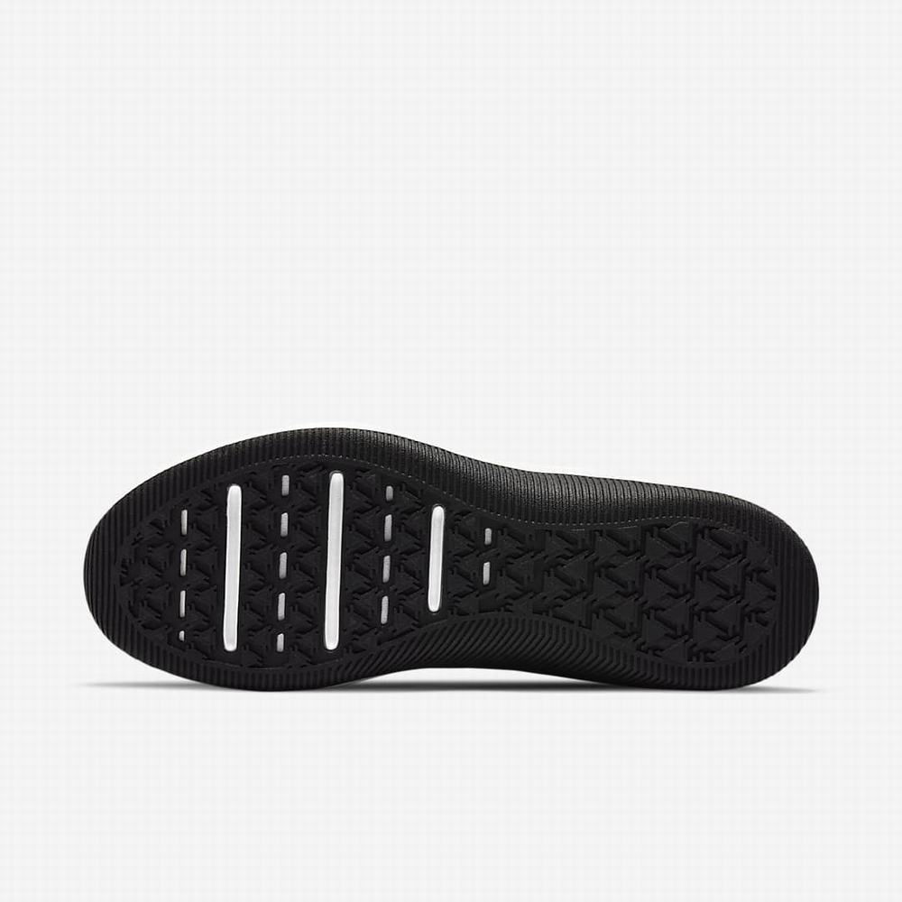 Nike MC Trainer Férfi Edzőcipő Fekete Fehér | NI0518-L69