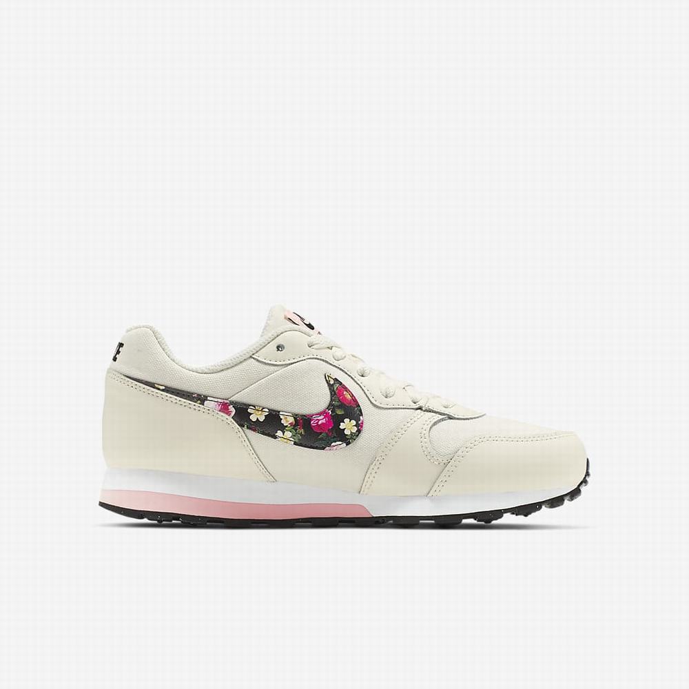 Nike MD Runner 2 Vintage Floral Gyerek Utcai Cipő Fehér Rózsaszín Fehér Fekete | NI7365-D08