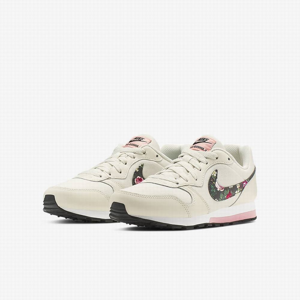 Nike MD Runner 2 Vintage Floral Gyerek Utcai Cipő Fehér Rózsaszín Fehér Fekete | NI7365-D08