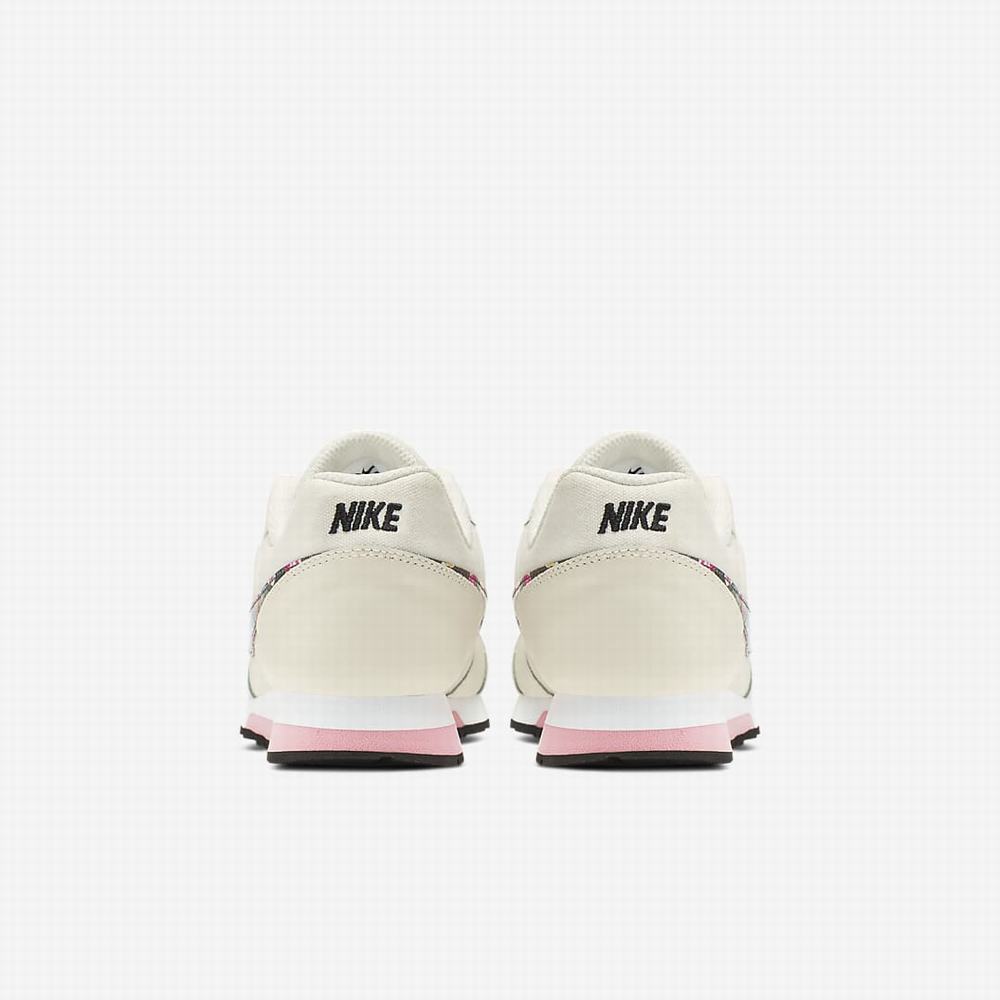 Nike MD Runner 2 Vintage Floral Gyerek Utcai Cipő Fehér Rózsaszín Fehér Fekete | NI7365-D08