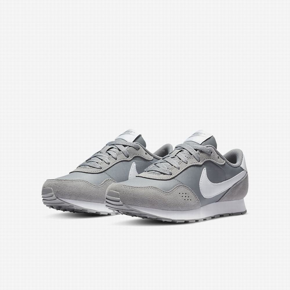 Nike MD Valiant Gyerek Utcai Cipő Szürke Fehér | NI7629-B23