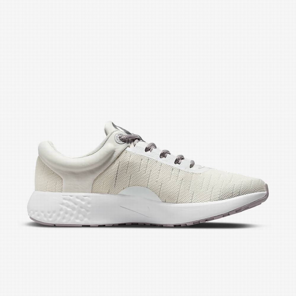 Nike Renew Serenity Run Premium Női Futócipő Bézs Metal Szürke | NI9267-X28