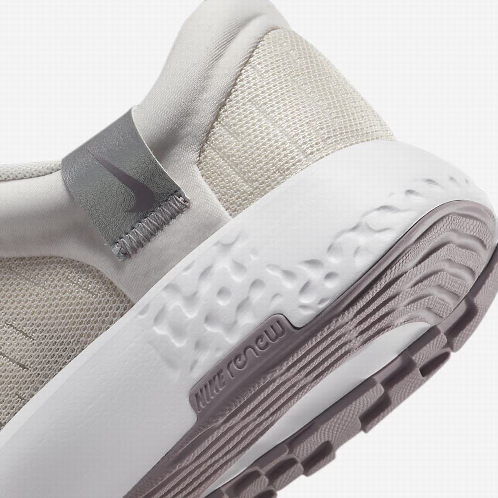 Nike Renew Serenity Run Premium Női Futócipő Bézs Metal Szürke | NI9267-X28