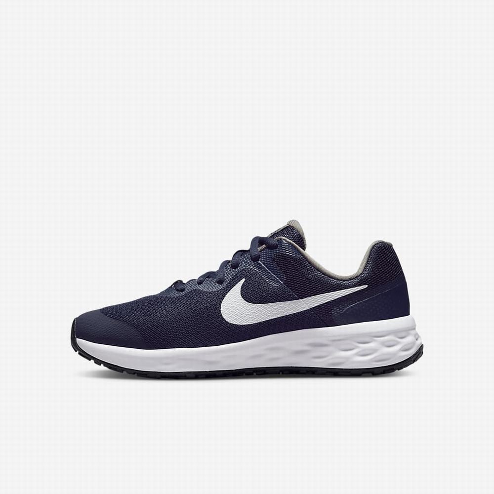 Nike Revolution 6 Gyerek Futócipő Sötétkék Fehér | NI6189-H53