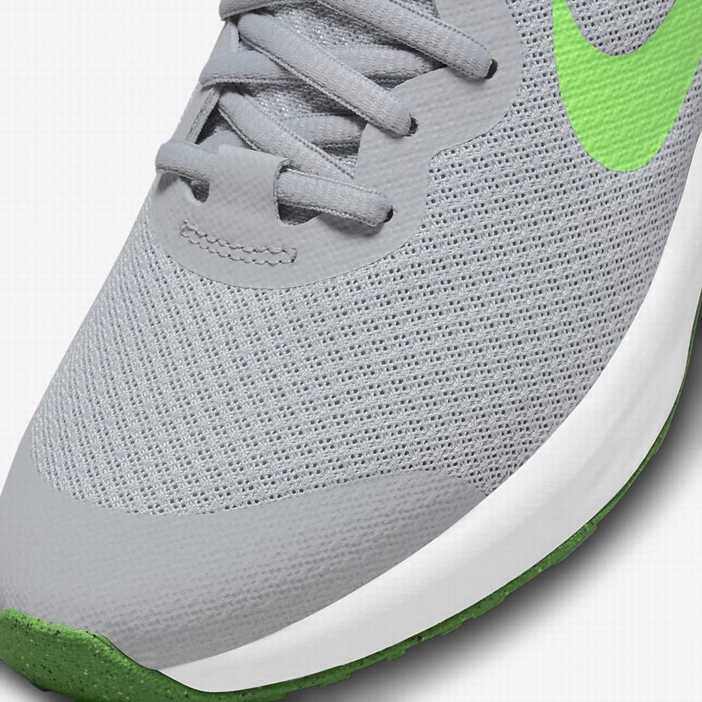 Nike Revolution 6 Gyerek Futócipő Világos Szürke Sötétszürke Zöld | NI5380-J81