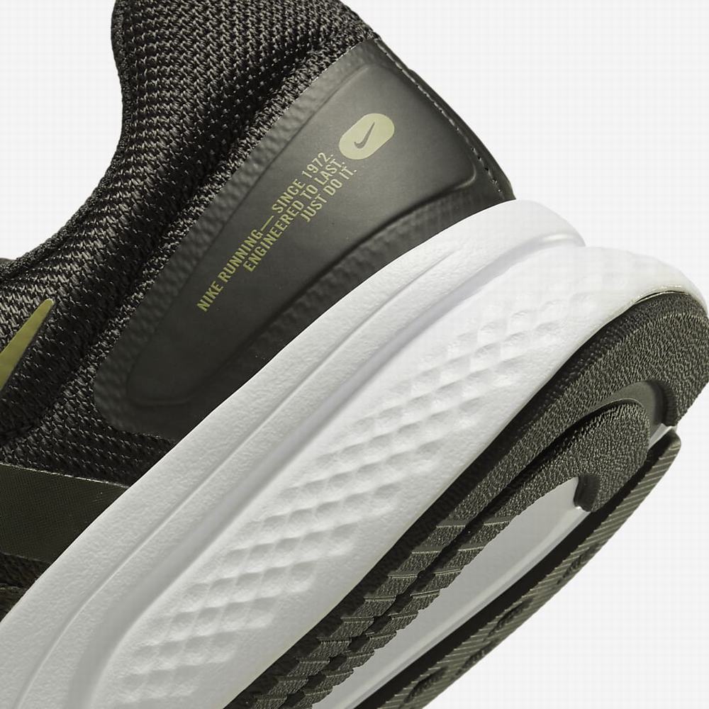 Nike Run Swift 2 (Extra Wide) Férfi Futócipő Olivazöld Fekete Fehér | NI5693-U32