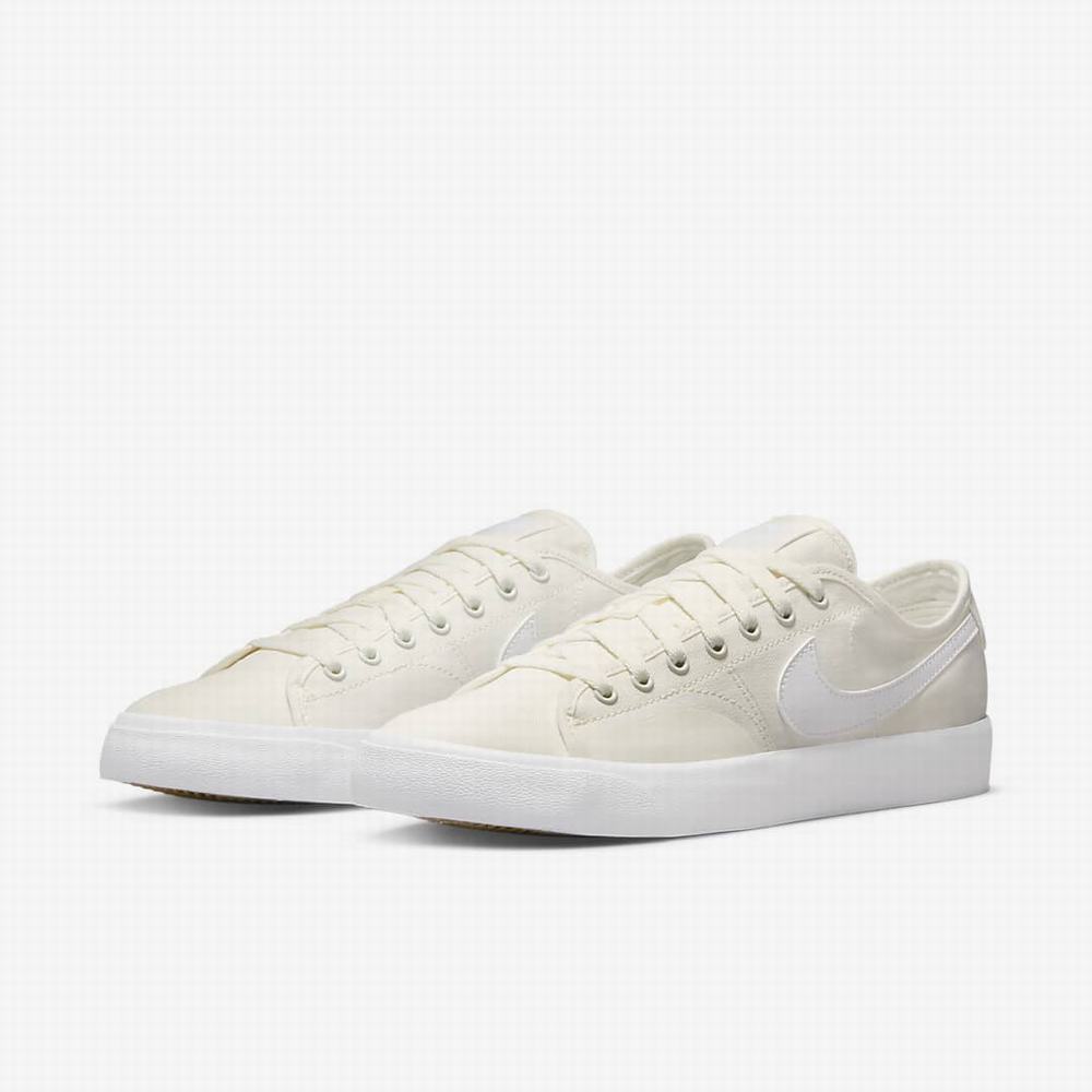 Nike SB BLZR Court Férfi Utcai Cipő Bézs Fehér | NI5103-D30