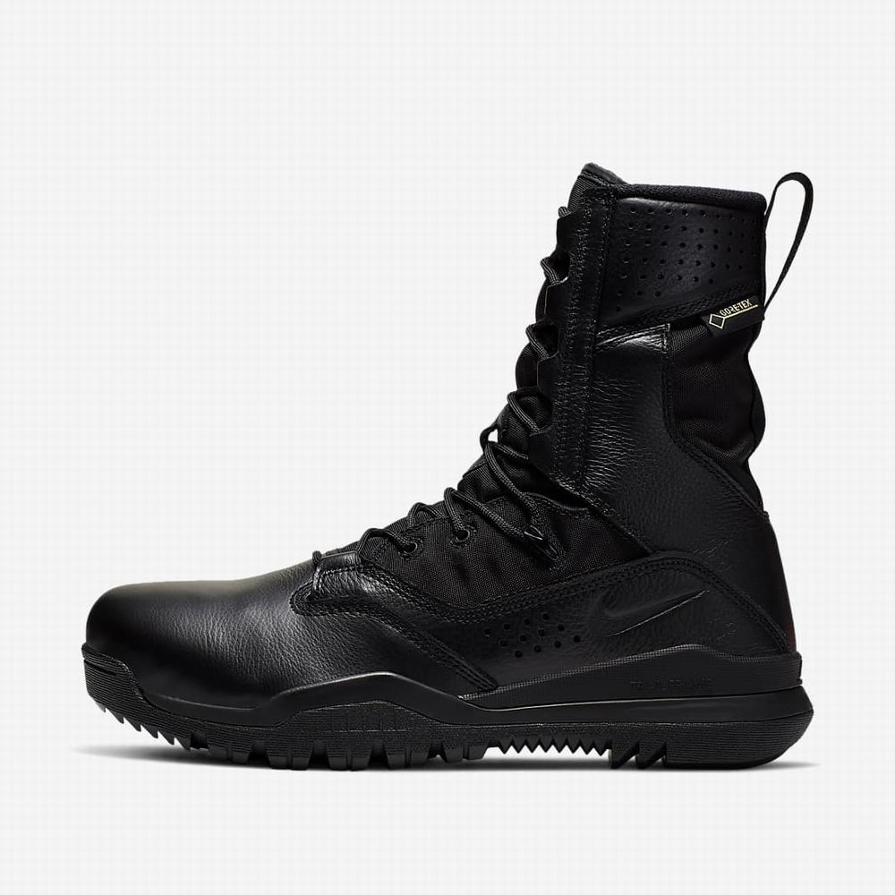 Nike SFB Field 2 8\