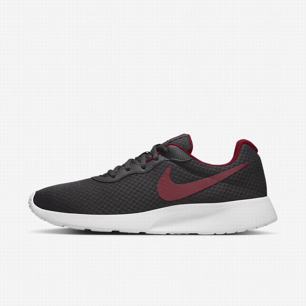 Nike Tanjun Férfi Utcai Cipő Sötétszürke Fehér Bordó | NI5902-K39