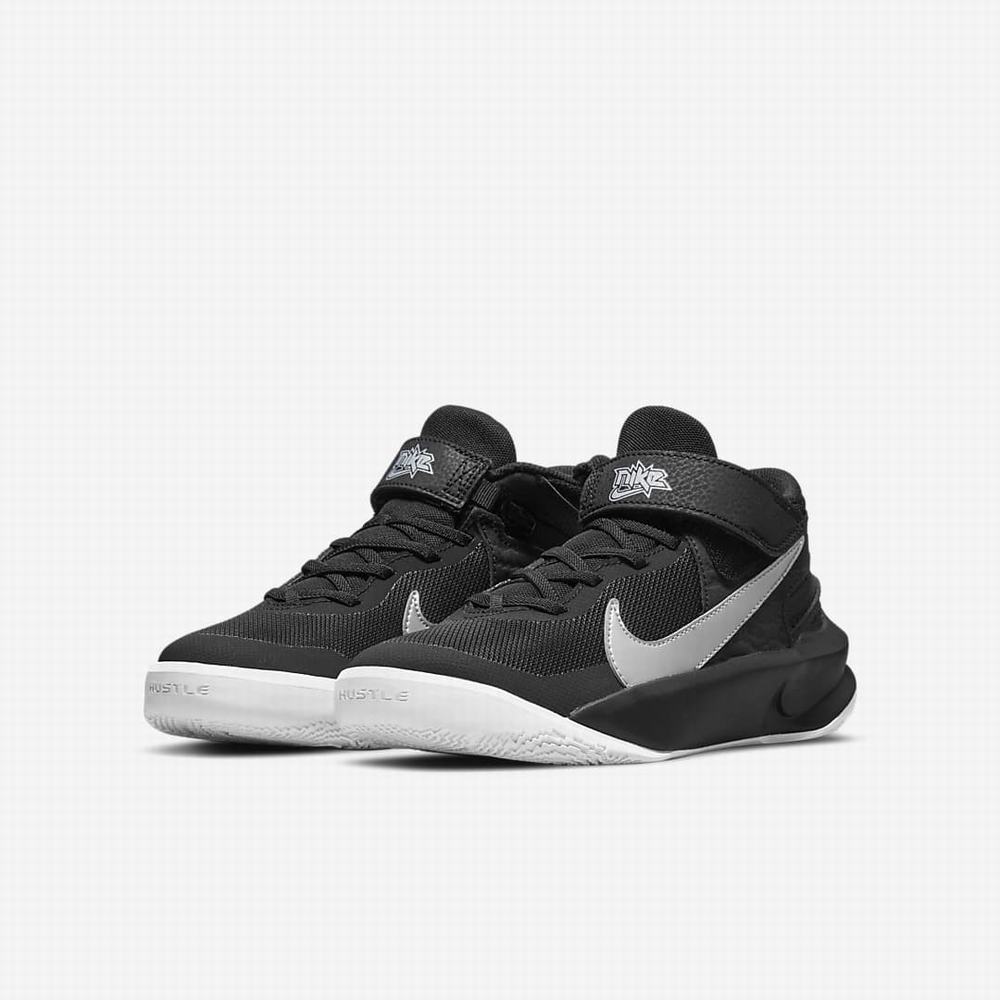 Nike Team Hustle D 10 FlyEase Gyerek Kosárlabda Cipő Fekete Fehér Metal Titán | NI9452-U41