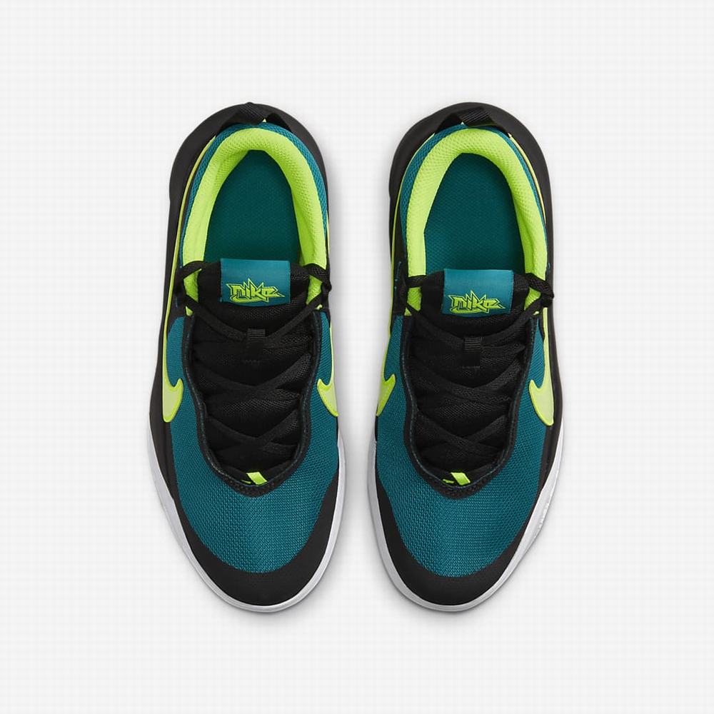 Nike Team Hustle D 10 Gyerek Kosárlabda Cipő Fekete Világos | NI2063-P64