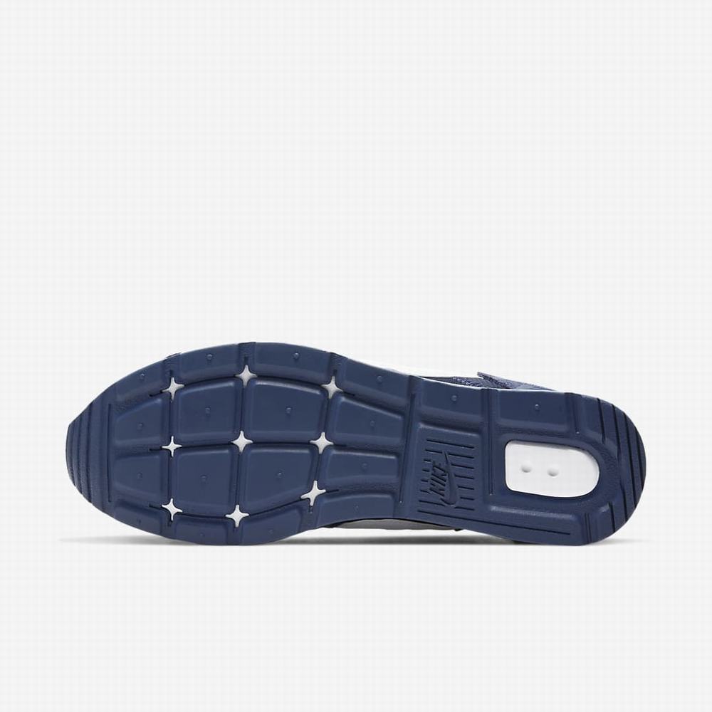 Nike Venture Runner Férfi Utcai Cipő Sötétkék Fehér | NI3576-K64